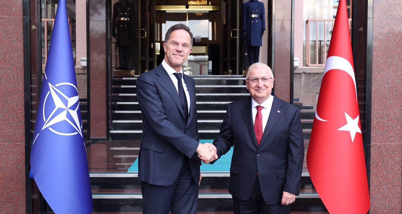 BAKAN GÜLER,  NATO GENEL SEKRETERİ RUTTE İLE BİR ARAYA GELDİ 