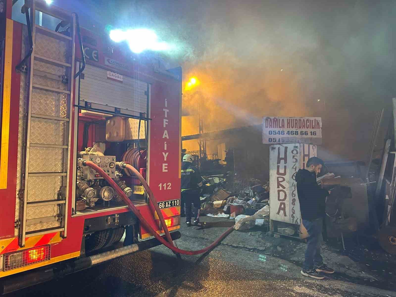 YOZGAT’TA HURDACIDA ÇIKAN YANGIN SÖNDÜRÜLDÜ 