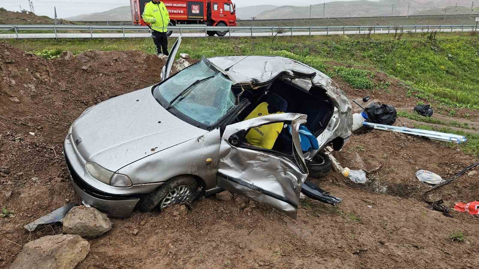 YOZGAT’TA OTOMOBİL TAKLA ATTI, 1 KİŞİ HAYATINI KAYBETTİ 