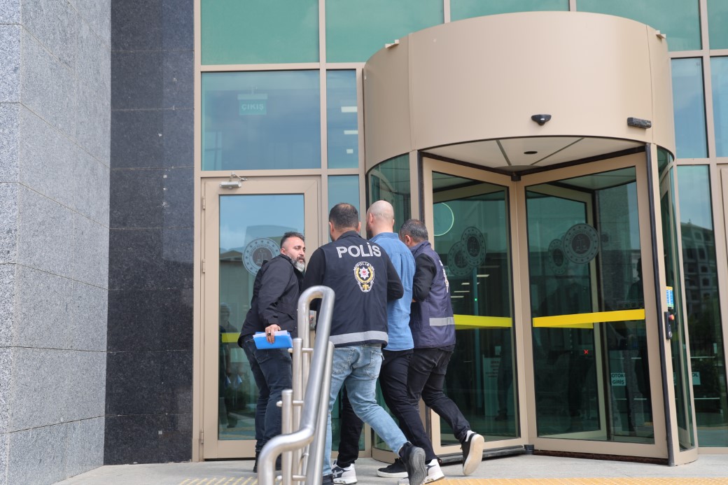 İYİ PARTİLİ BAŞKANIN SUÇ MAKİNESİ KARDEŞİ UYGULAMADA YAKALANDI 