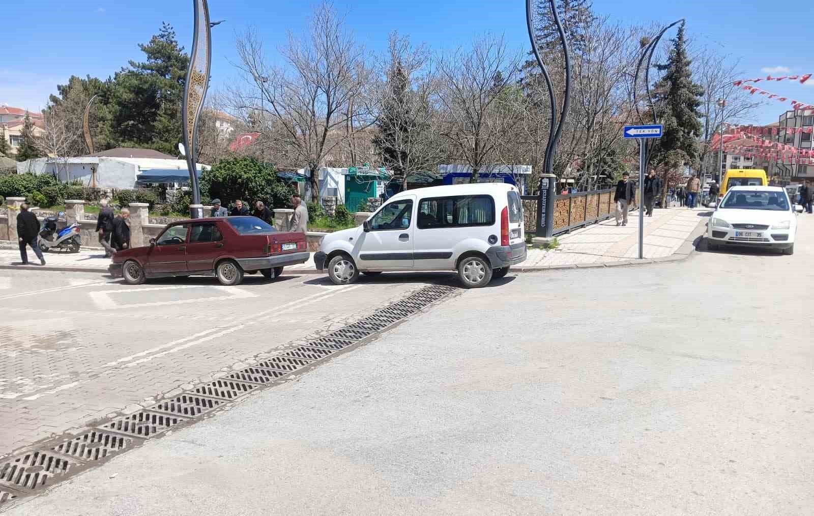ANKARA’DA KAMYONUN ÜZERİNDEN GEÇTİĞİ YABANCI UYRUKLU ÇOCUK HAYATINI KAYBETTİ 