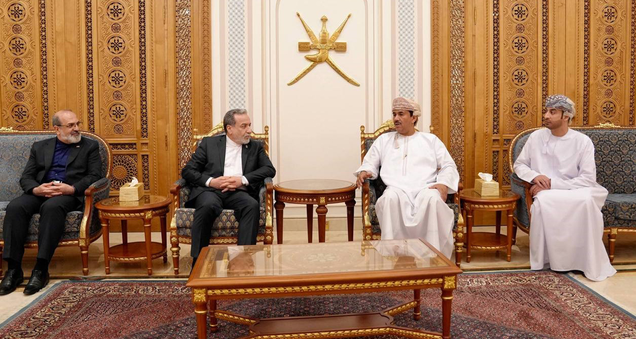 İRAN DIŞİŞLERİ BAKANI ARAKÇİ, MASKAT'TA 