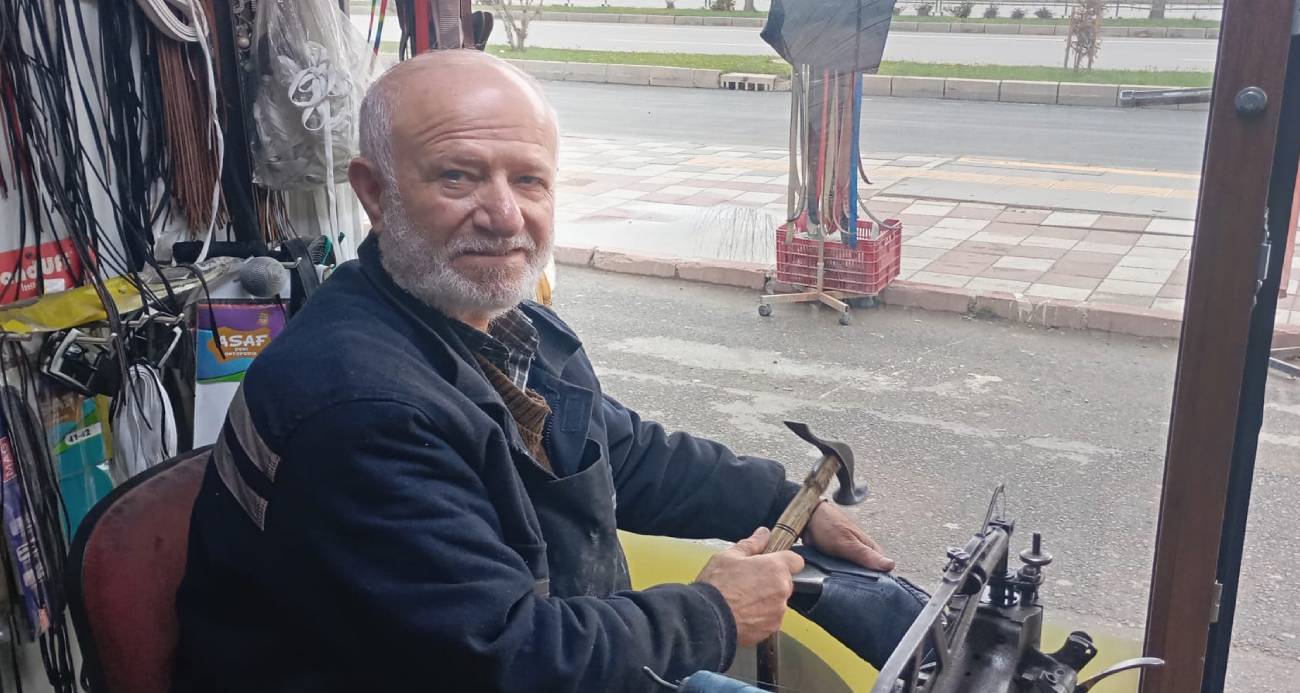 BABA MESLEĞİNİ 45 YILDIR SÜRDÜREN USTADAN GENÇLERE ‘MESLEK ÖĞRENİN’ TAVSİYESİ 