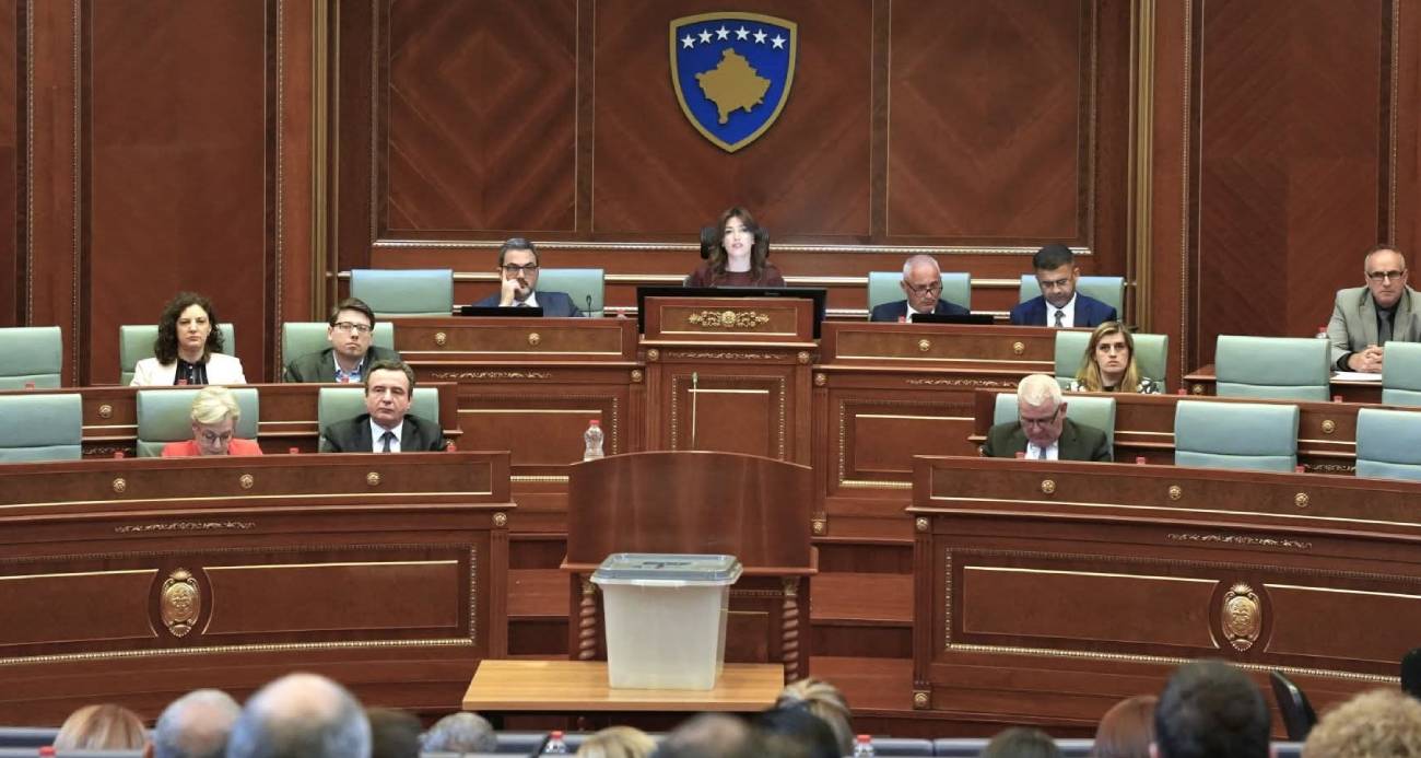 KOSOVA'DA HALK, 7 HAZİRAN'DA ERKEN GENEL SEÇİMLER İÇİN SANDIK BAŞINA GİDECEK 