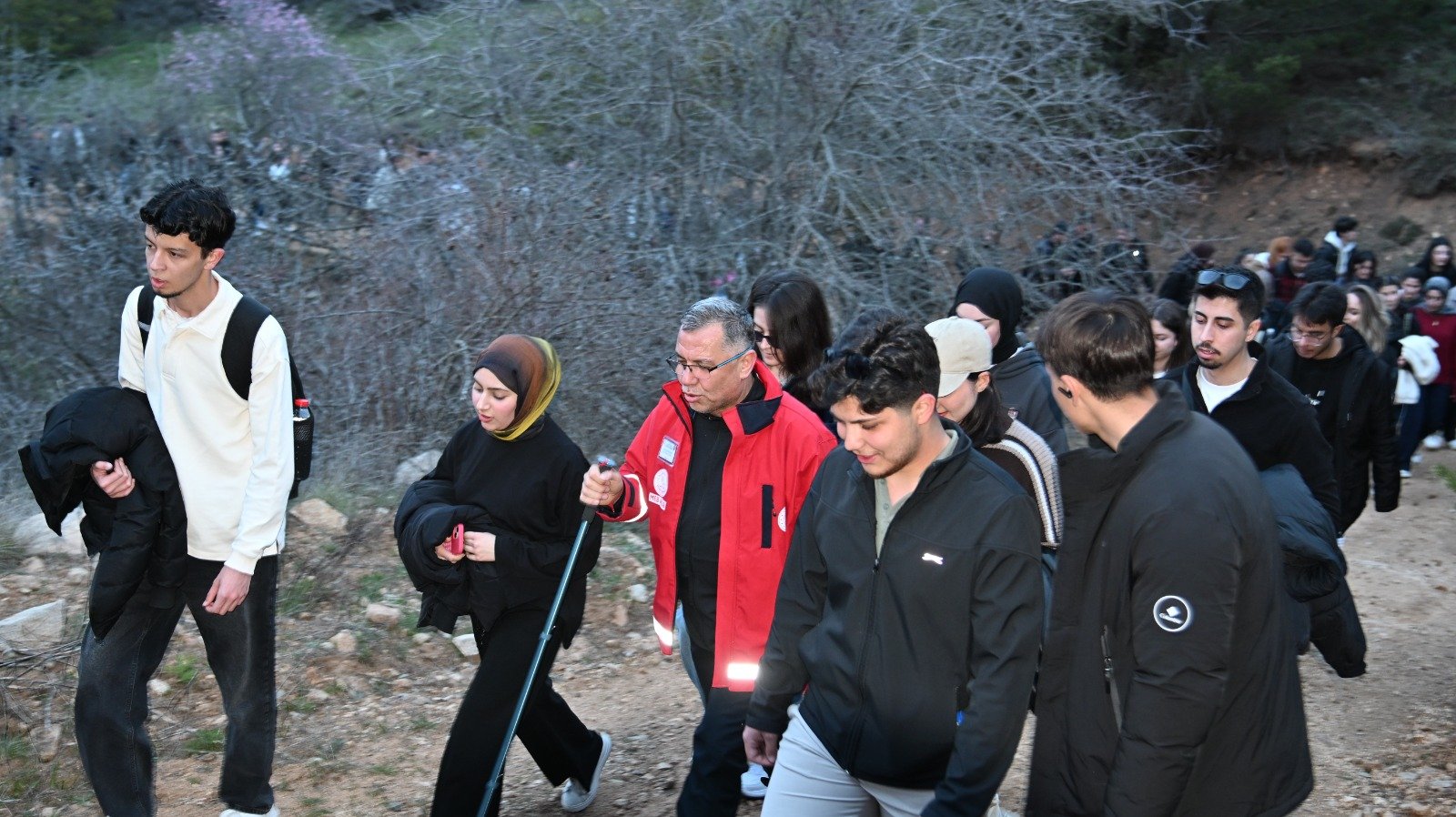 YOZGAT ÇAMLIĞINDA GENİŞ KATILIMLI  ‘ GÜNBATIMI YÜRÜYÜŞÜ ‘