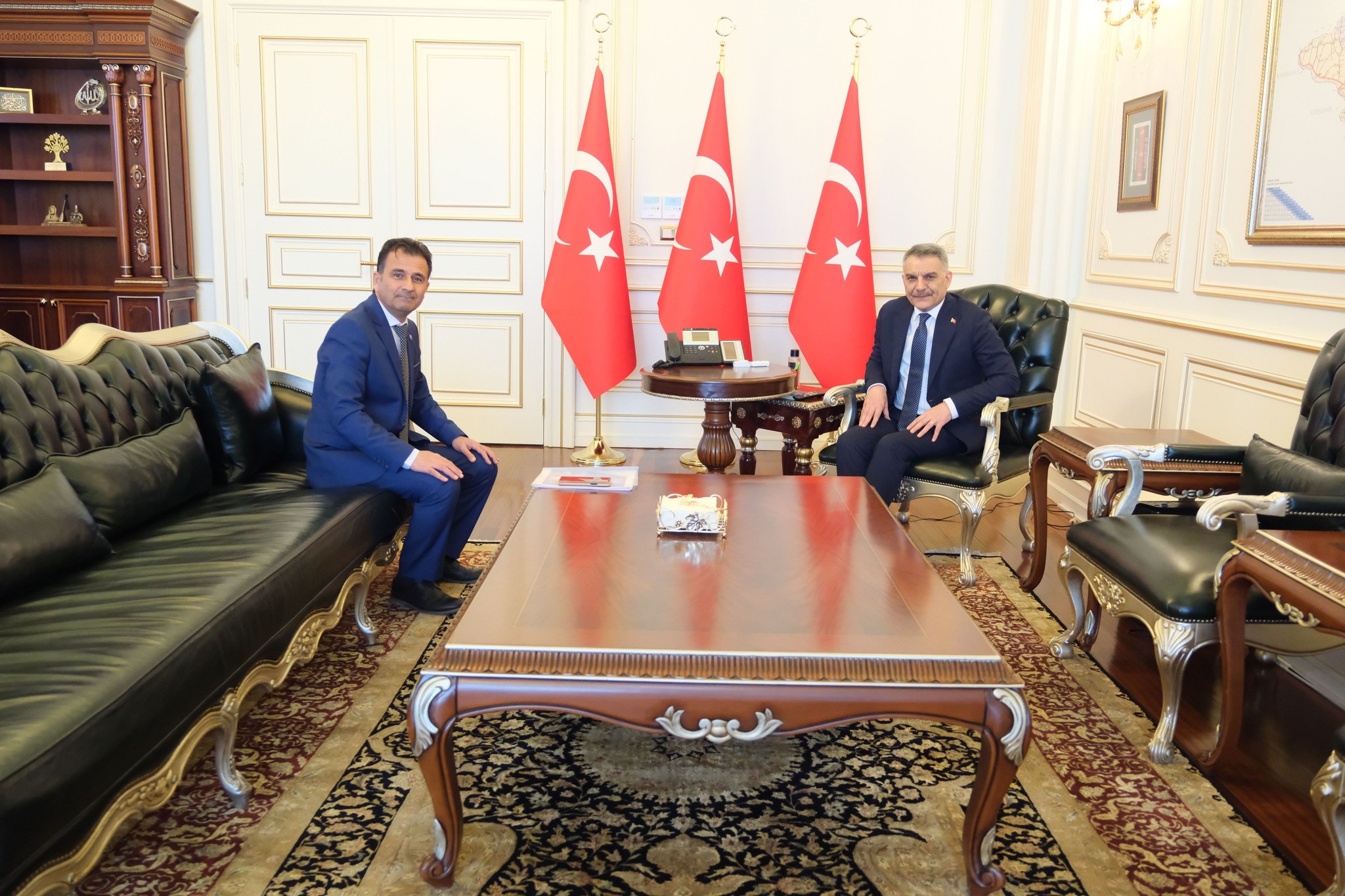 YHT GAR MÜDÜRÜNDEN VALİ ÖZKAN’I BİLGİLENDİRME ZİYARETİ