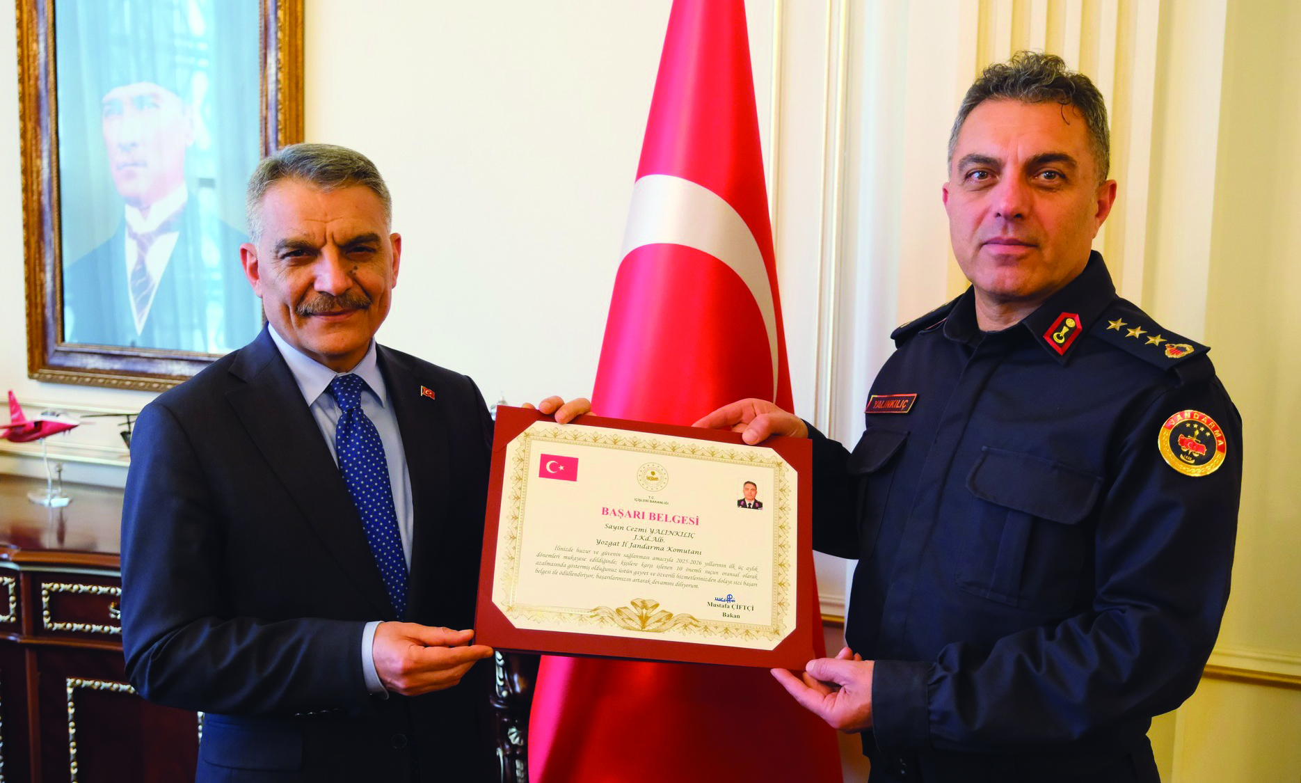 YOZGAT’IN BAŞARILI KOMUTANINA İÇİŞLERİ BAKANINDAN ÖZEL TAKDİRNAME