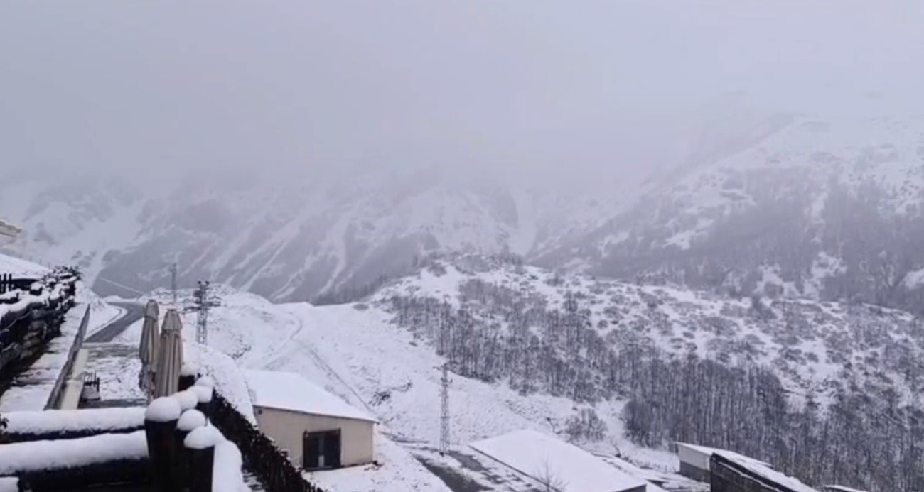 TUNCELİ’YE BAHAR ORTASINDA KAR SÜRPRİZİ 