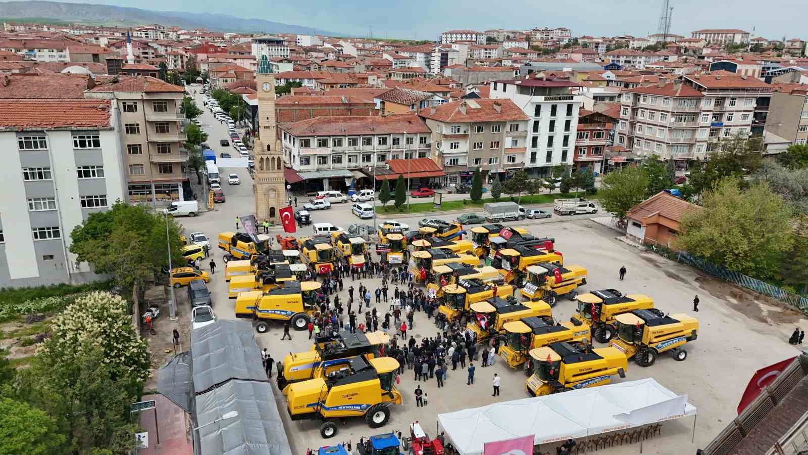 YERKÖY’DE BİÇERDÖVERLER FESTİVAL HAVASINDA UĞURLANDI 