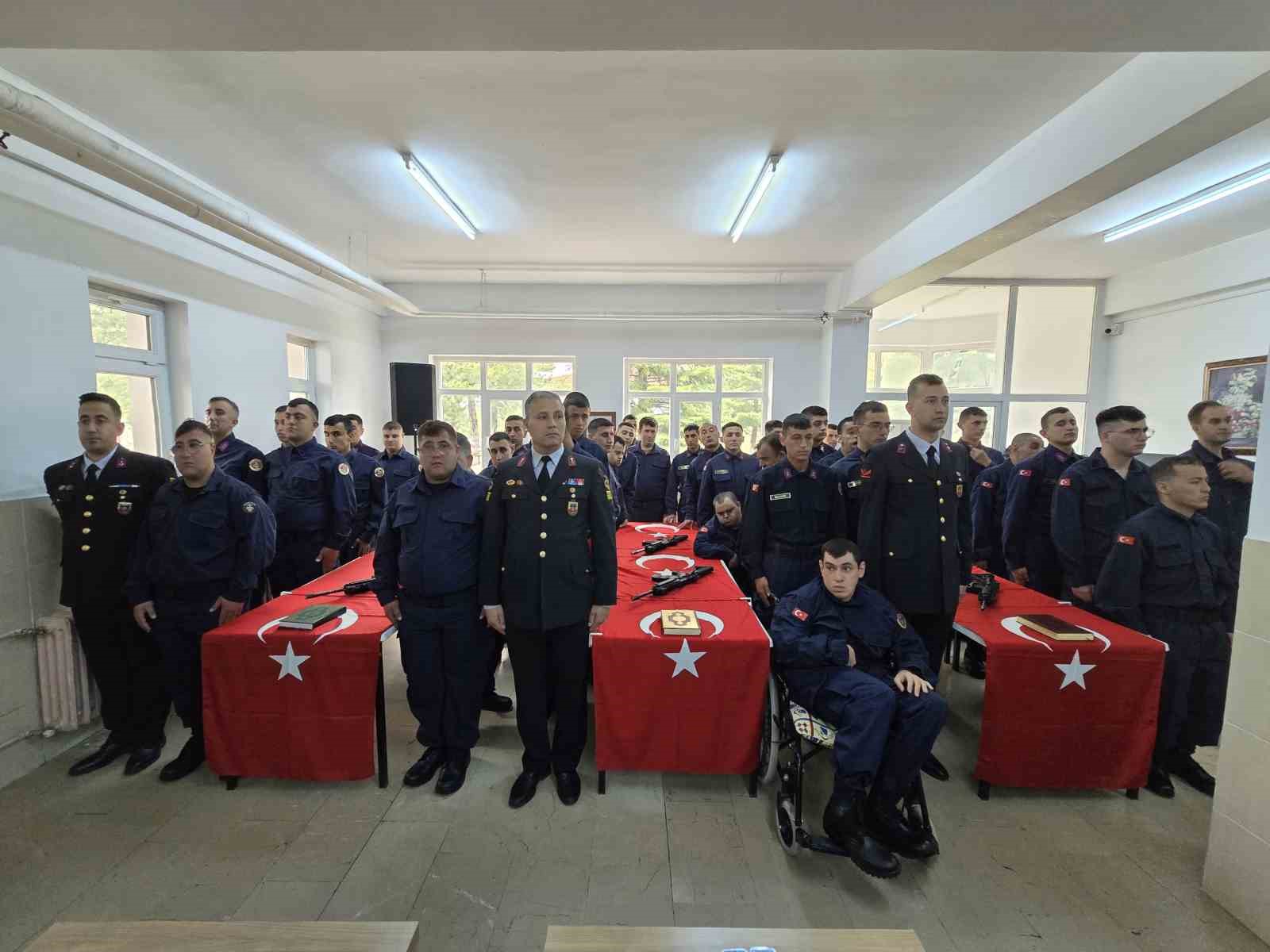 YOZGAT’TA 21 ÖZEL GENÇ BİR GÜNLÜĞÜNE ASKER OLDU