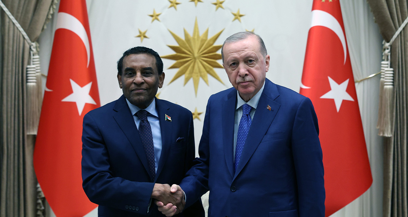 CUMHURBAŞKANI ERDOĞAN, SUDAN BAŞBAKANI KAMİL İDRİS’İ KABUL ETTİ 