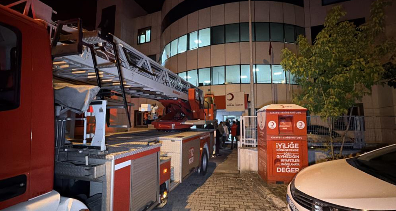 DÜZCE’DE HUZUREVİNDE YANGIN: 54 KİŞİ TAHLİYE EDİLDİ 