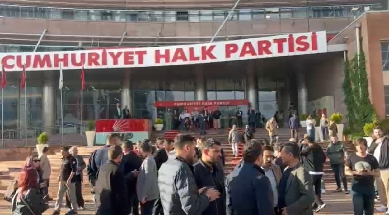 MUTLAK BUTLAN KARARININ ARDINDAN CHP’DE HAREKETLİLİK BAŞLADI 