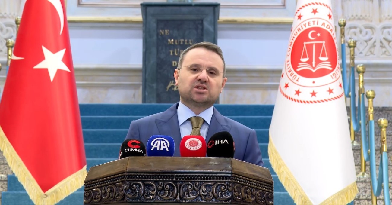 BAKAN GÜRLEK: &QUOT;(MUTLAK BUTLAN KARARI) VERİLEN BU KARAR, VATANDAŞLARIMIZIN DEMOKRASİYE OLAN GÜVENİNİ PEKİŞTİREN BİR KARARDIR&QUOT; 