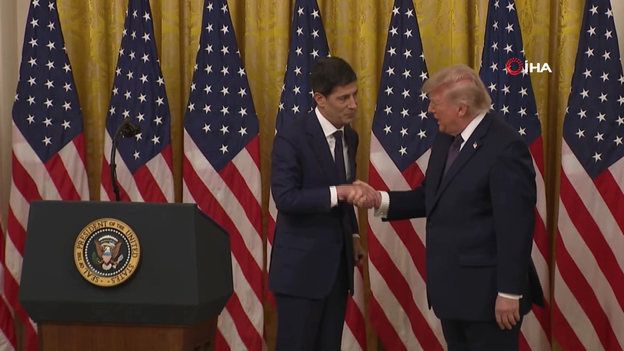 FED'İN YENİ BAŞKANI WARSH BEYAZ SARAY’DA YEMİN EDEREK GÖREVE BAŞLADI 