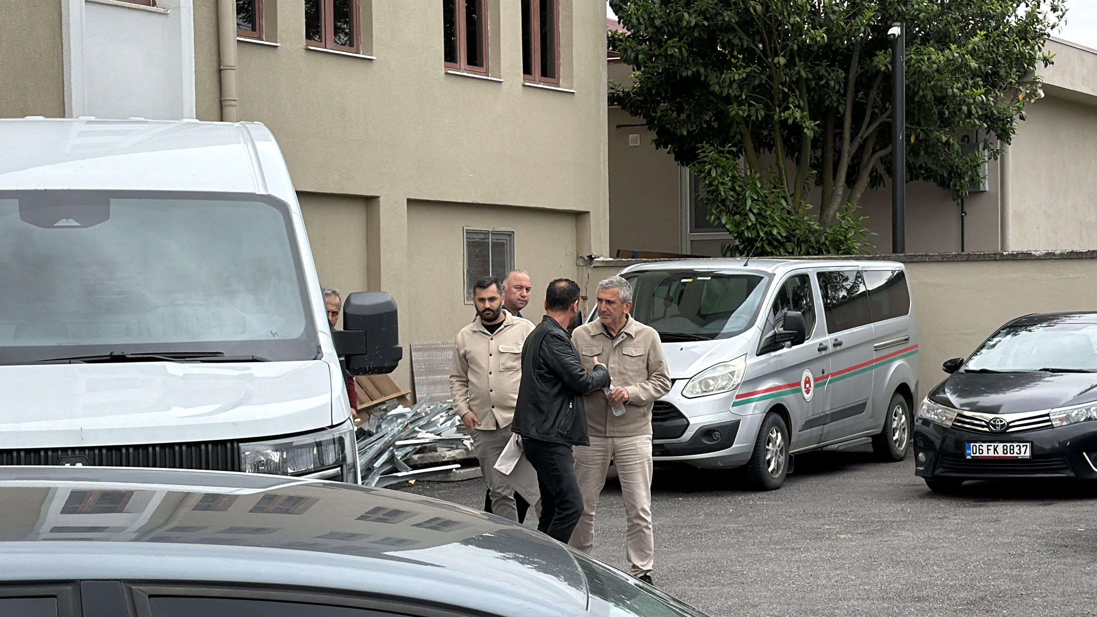 AKÇAKOCA BELEDİYE BAŞKANI FİKRET ALBAYRAK GÖREVDEN UZAKLAŞTIRILDI 