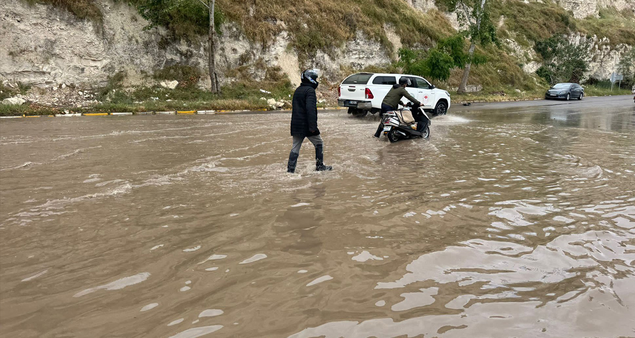 FIRAT NEHRİ TAŞTI, HER YERİ SU BASTI 