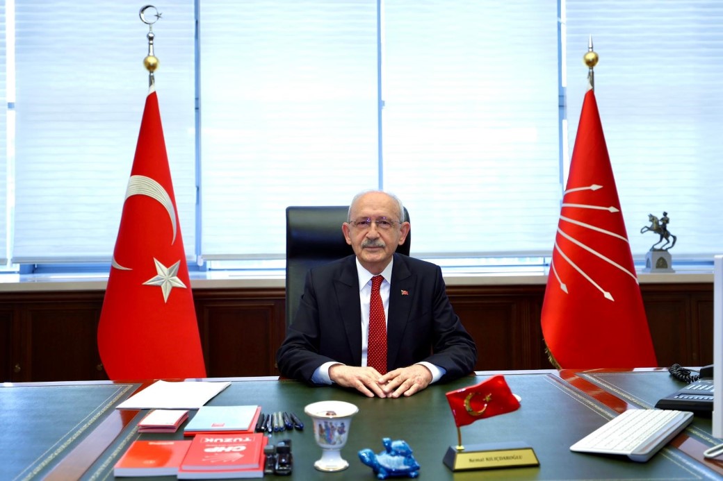 KILIÇDAROĞLU, GENEL MERKEZDE GÖREVE BAŞLADI 