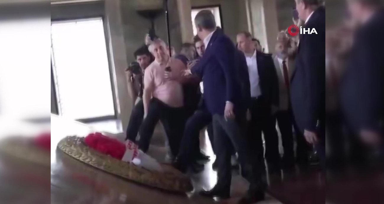 ANITKABİR’DE ÇELENK KRİZİ: ÖZGÜR ÖZEL İLE ASKER ARASINDA GERGİNLİK 