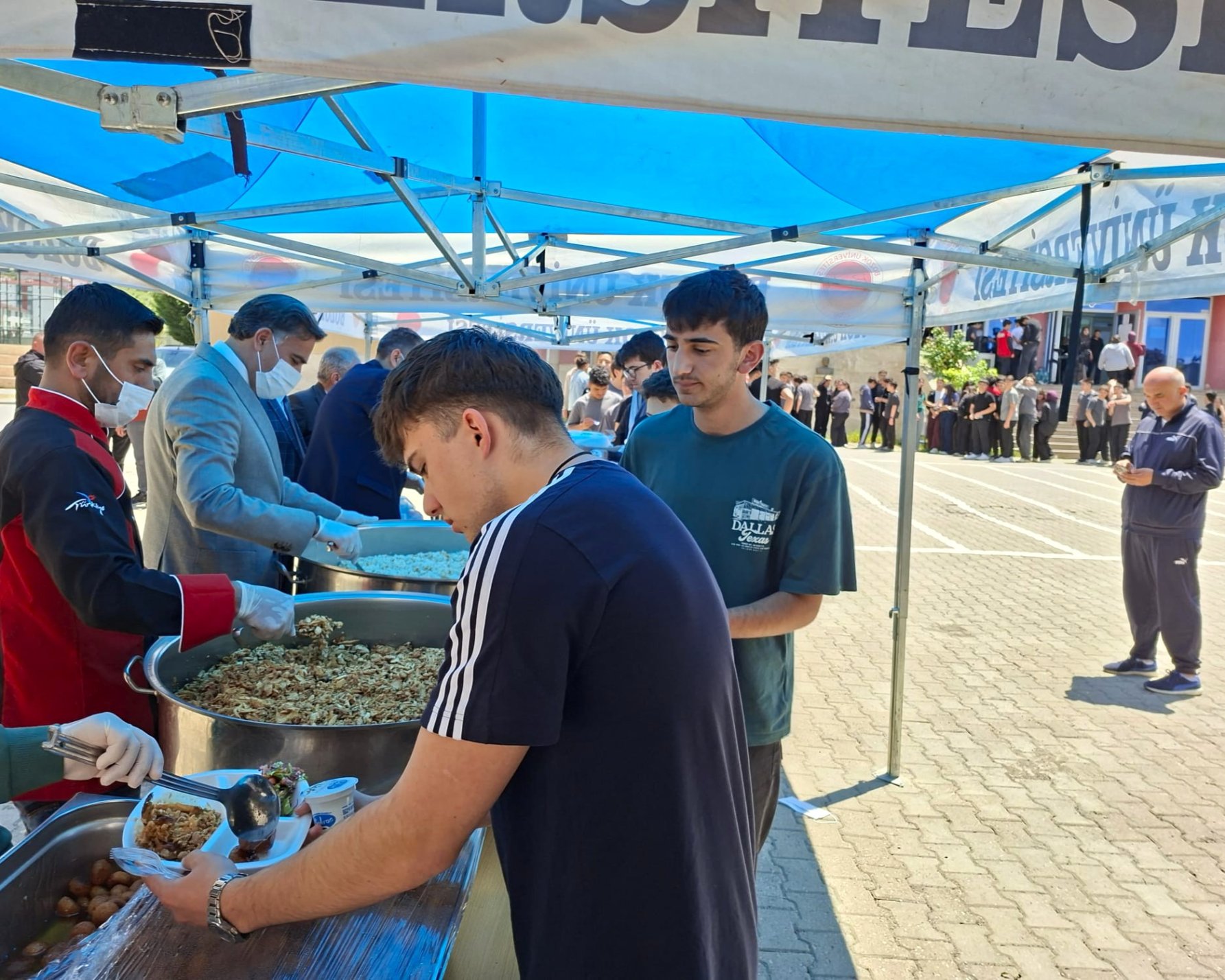 YOZGAT ŞEHİTLER FEN LİSESİNDE ‘BAHAR ŞENLİĞİ ‘ PROĞRAMI