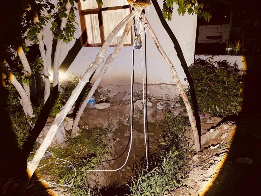 YERKÖYDE KAÇAK KAZI YAPAN 7 KİŞİ YAKALANDI