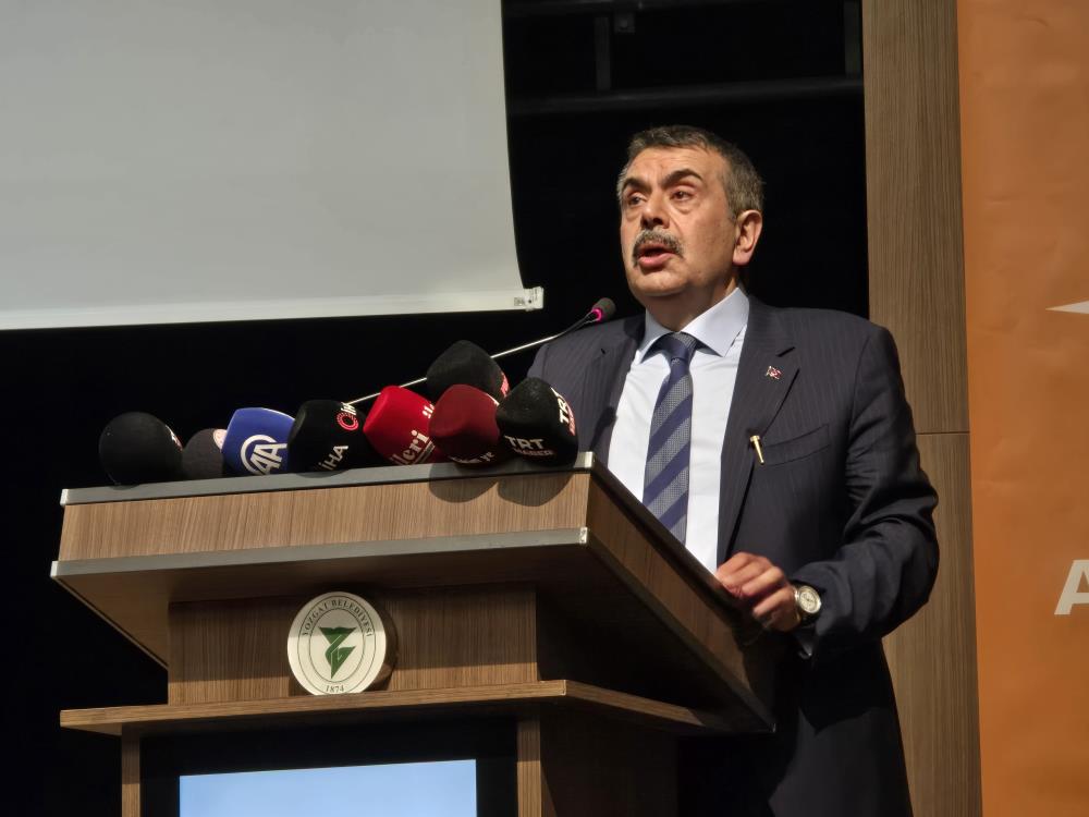 TEKİN,İMAMOĞLU İLE ÖZEL İLİŞKİSİNİ TOSUN PAŞA FİLMİNE BENZETTİ