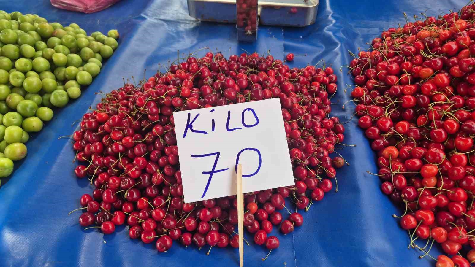 Festivalde 300 liraydı, pazarda 70 liraya düştü