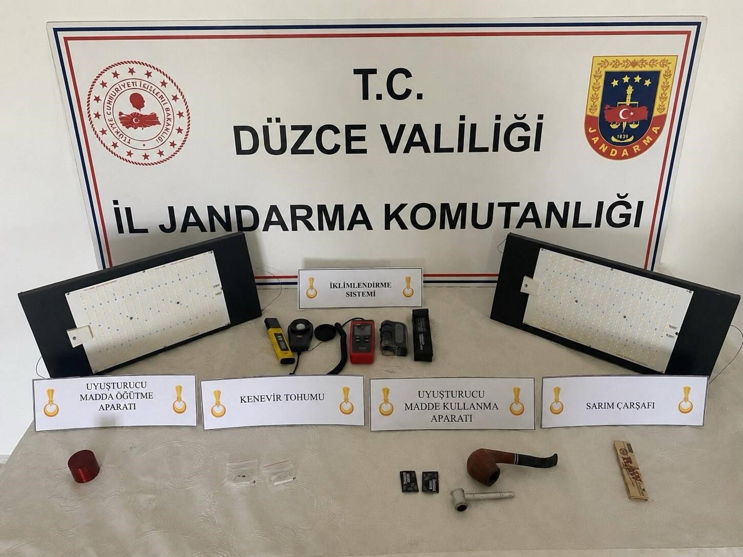 Düzce’de jandarmadan uyuşturucu operasyonu