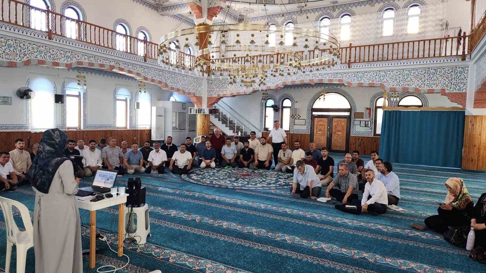 KÖYCEĞİZ’DE DİN GÖREVLİLERİNE SEMİNER VERİLDİ