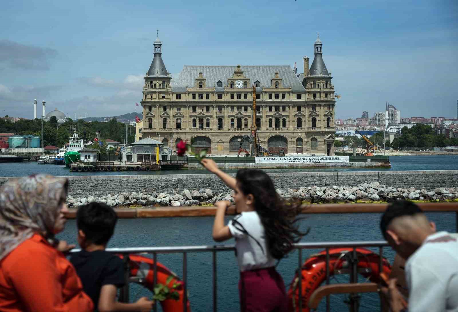 İSTANBUL’UN SİMGELERİNDEN HAYDARPAŞA GARI YENİ YÜZÜNE KAVUŞTU