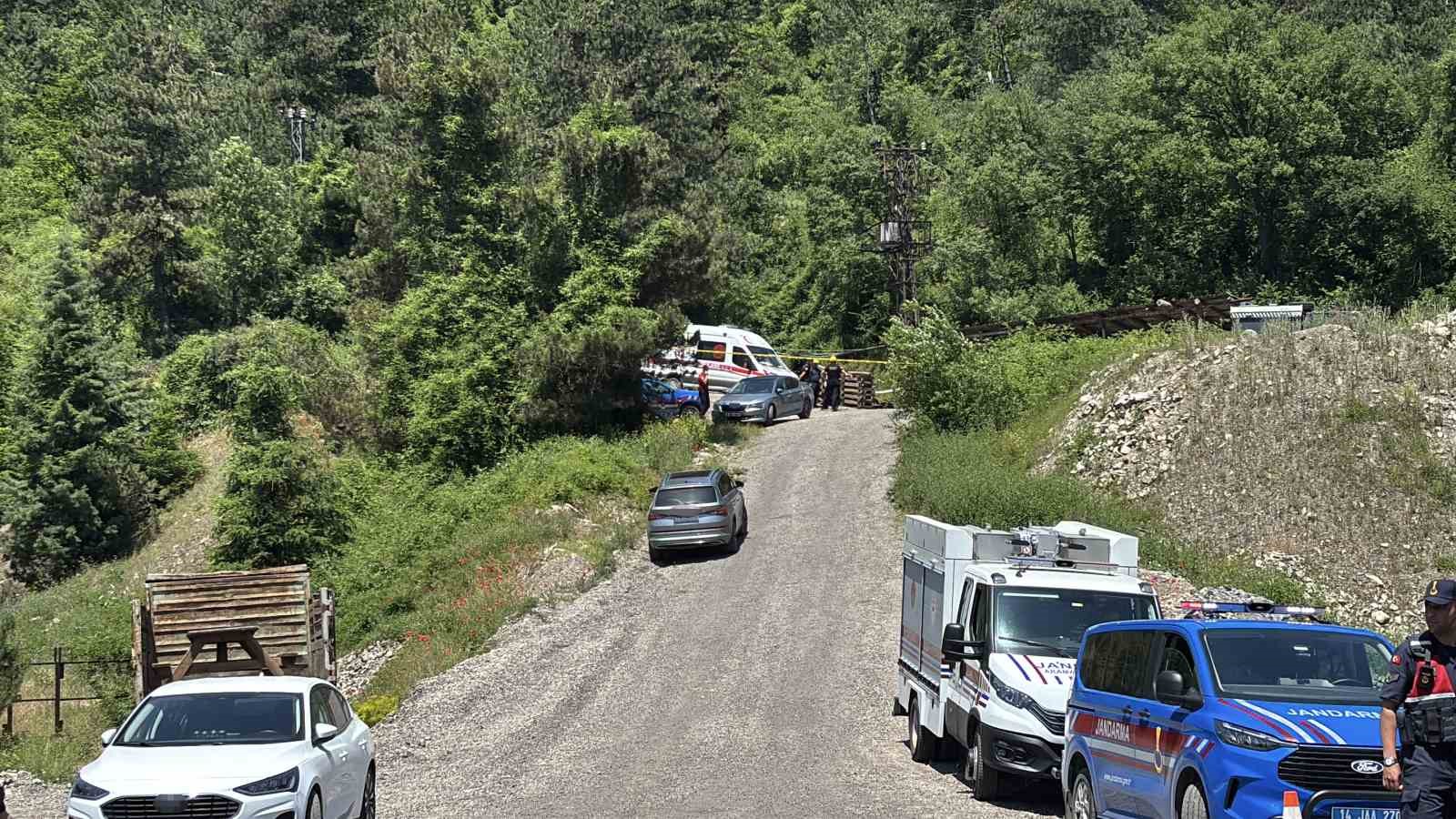 BOLU’DA MADEN GÖCÜĞÜNDE 12 SAAT GERİDE KALDI
