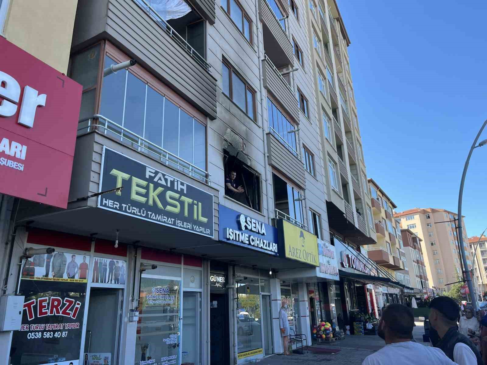 NİĞDE’DE APARTMAN DAİRESİNDE YANGIN