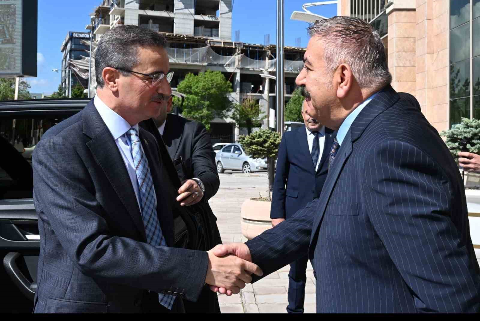 VALİ AYDIN BARUŞ PALANDÖKEN’DE