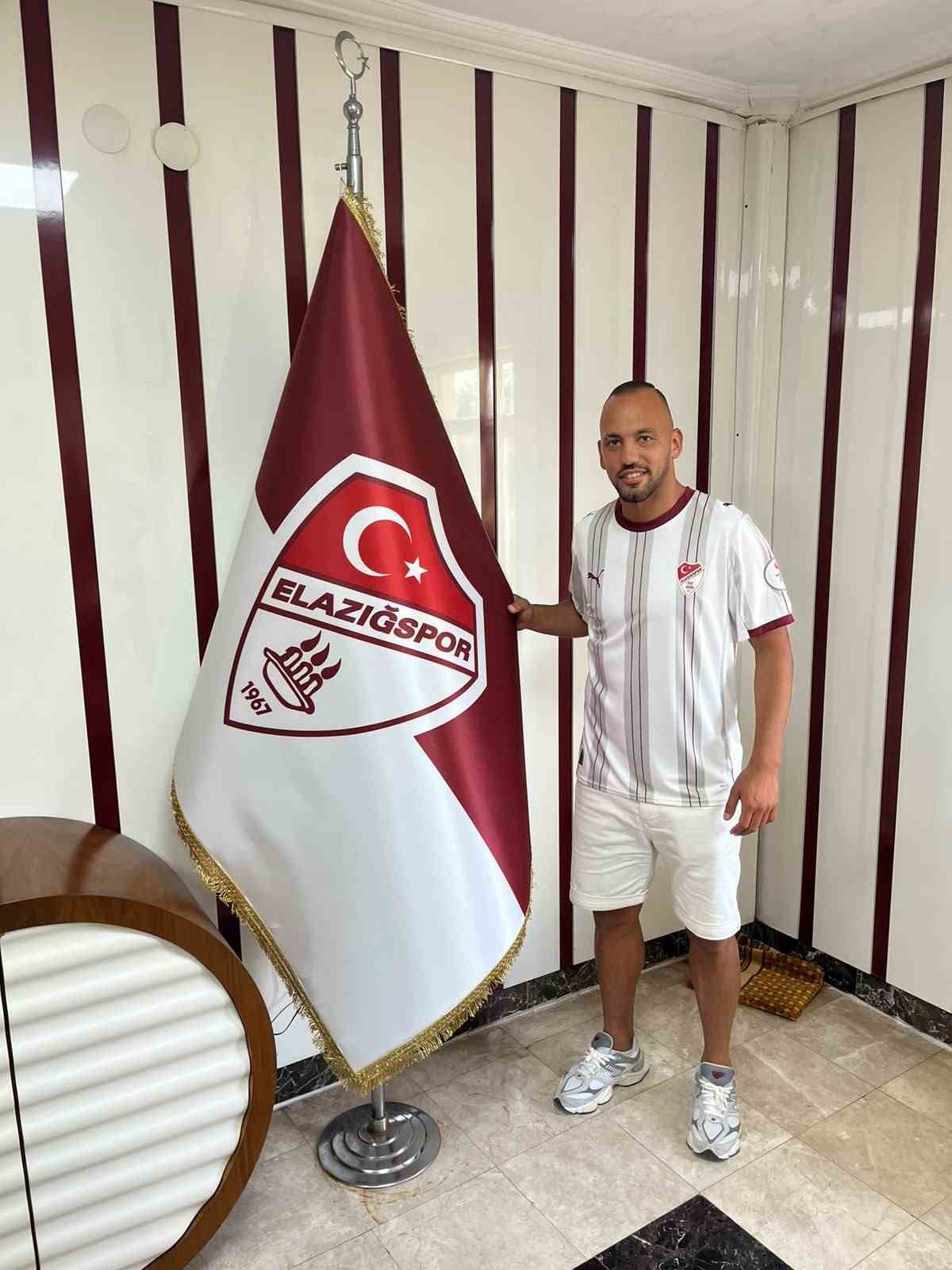 ELAZIĞSPOR, MERT ÖRNEK İLE RESMİ SÖZLEŞME İMZALADI
