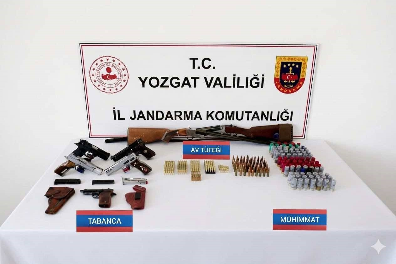 YOZGAT’TA RUHSATSIZ SİLAHLARA EL KONULDU