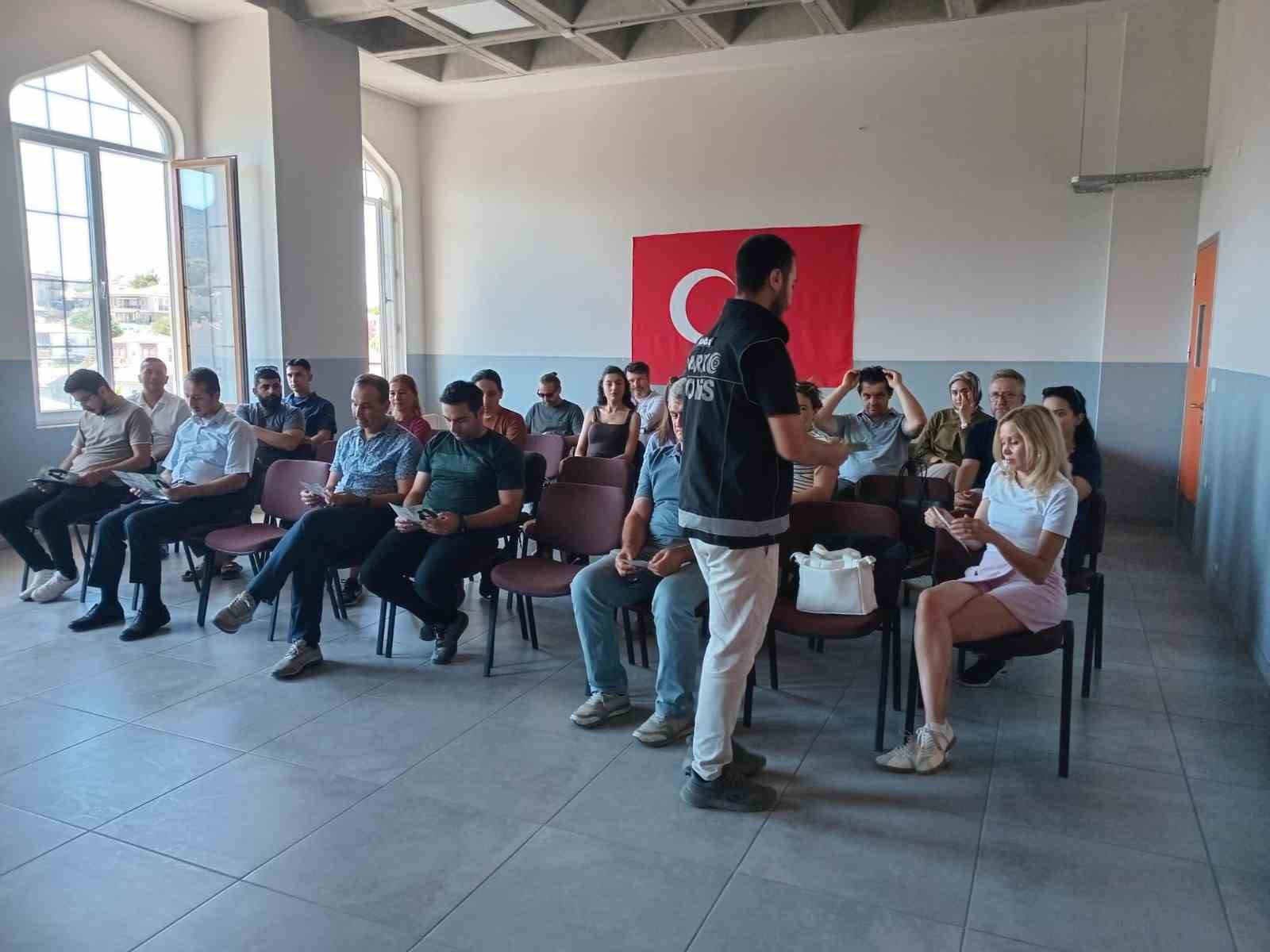 DATÇA’DA UYUŞTURUCUYLA MÜCADELE VE İŞARET DİLİ ALANINDA FARKINDALIK ÇALIŞMALARI