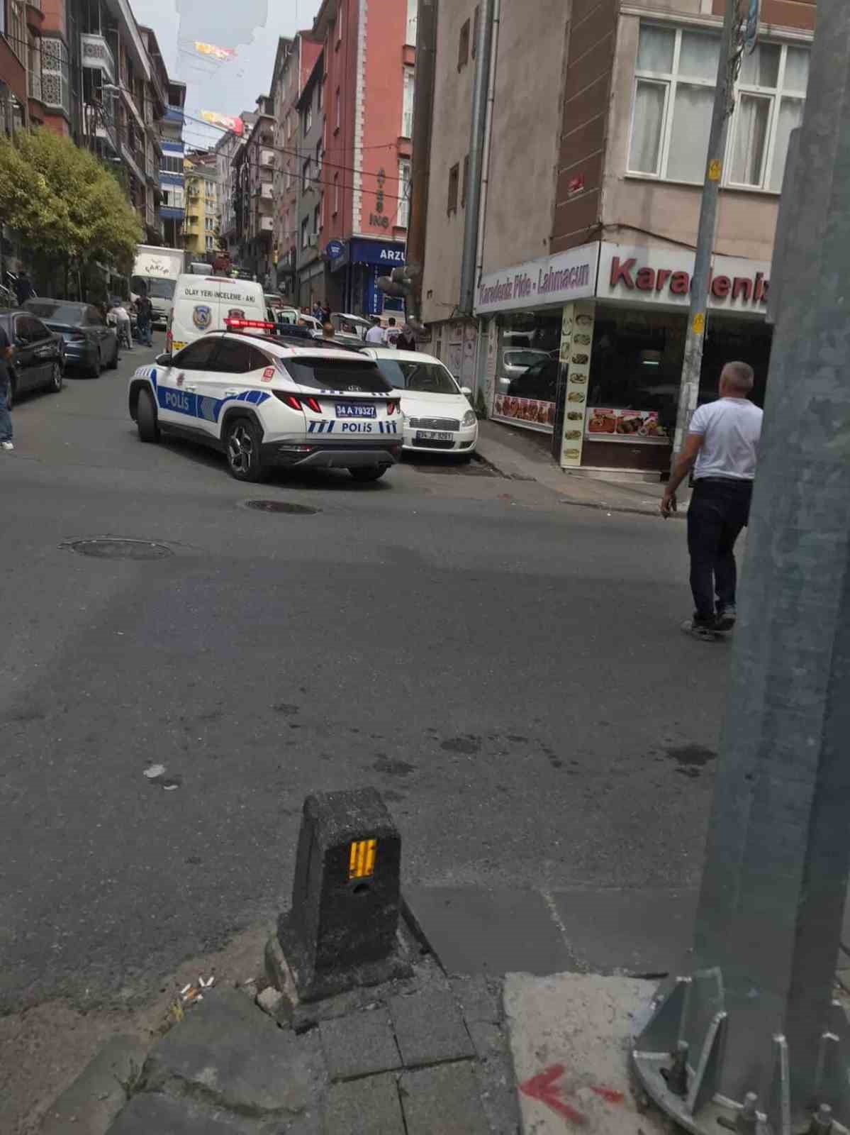 EYÜPSULTAN’DA TEKEL BAYİSİNE SİLAHLI SALDIRI: 1 YARALI