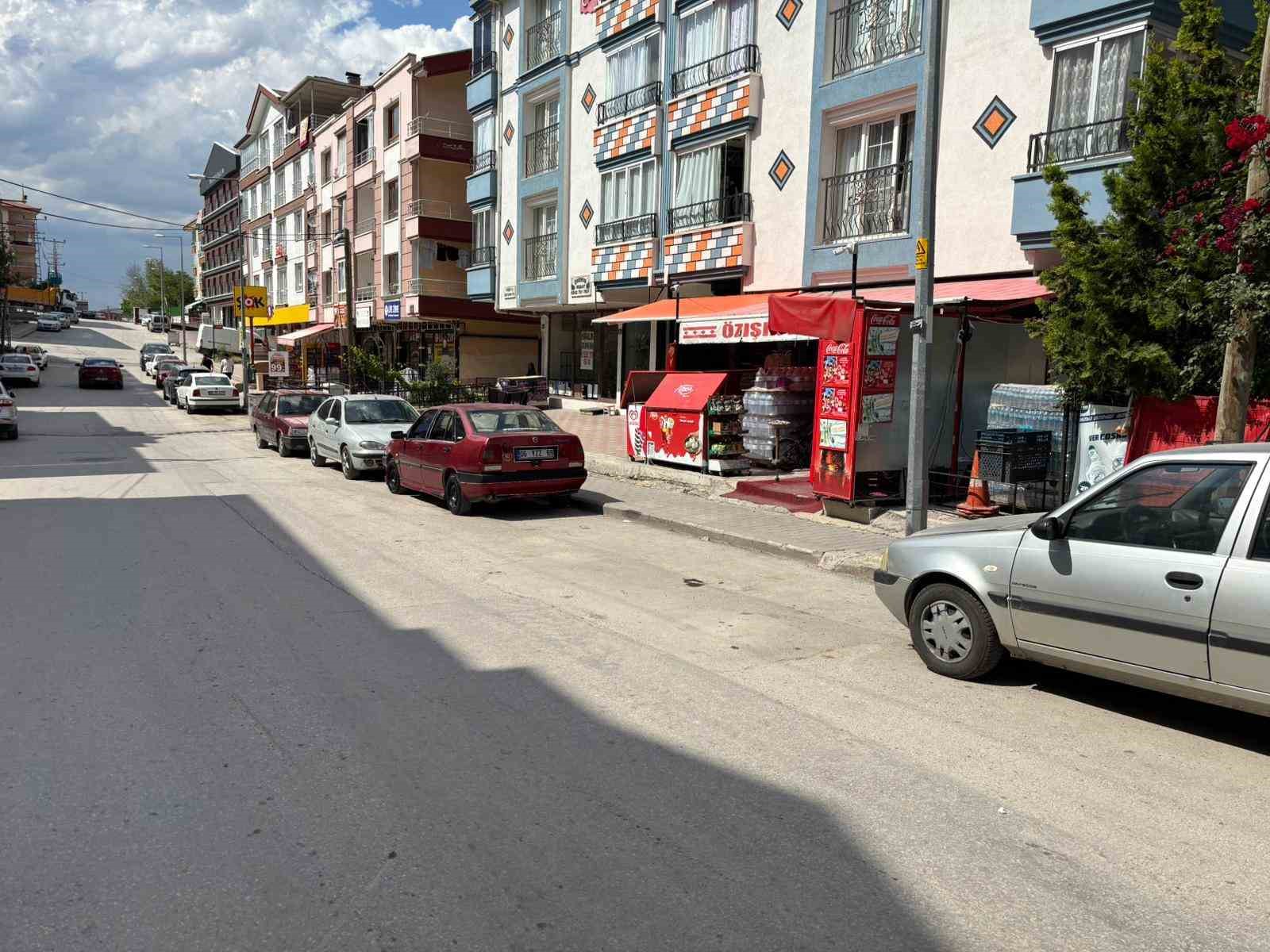 KONTROLDEN ÇIKAN KAMYONETİ İÇİNE ATLAYARAK DURDURMAYI BAŞARAN FIRINCI FACİANIN ÖNÜNE GEÇTİ