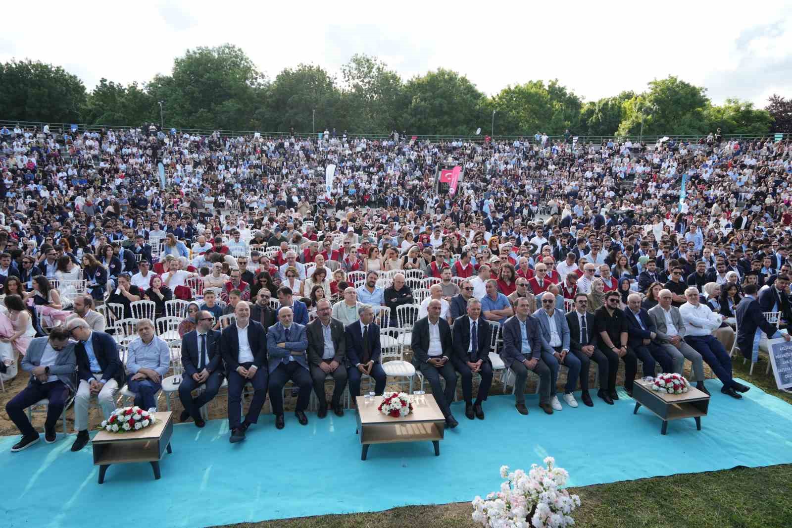 SAMÜ’DE 616 ÖĞRENCİNİN MEZUNİYET HEYECANI