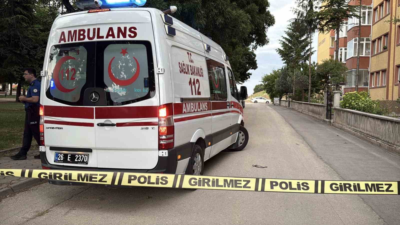 ESKİŞEHİR’DE "KIZ ARKADAŞ" KAVGASI: 1 YARALI