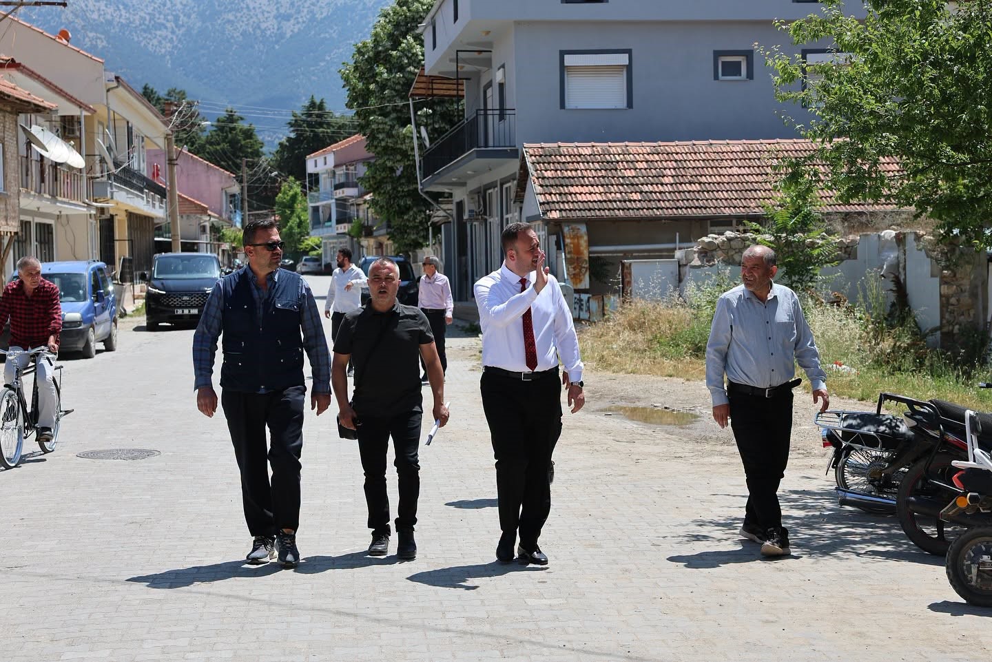 ÇİVRİL’DE ULAŞIMI KONFORLU HALE GETİRMEK İÇİN ÇALIŞMALAR DEVAM EDİYOR