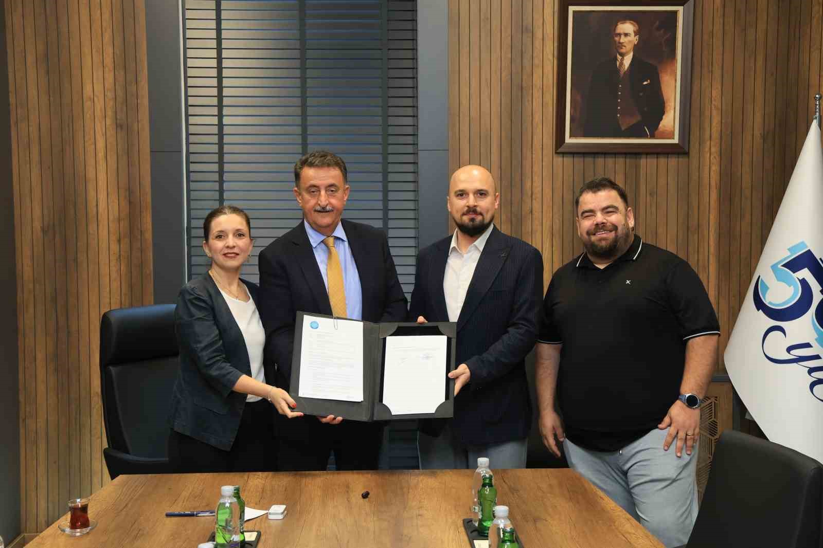BUÜ’DE GÖRME ENGELLİ ÖĞRENCİLERİN HAYATINI KOLAYLAŞTIRACAK ANLAMLI İŞ BİRLİĞİ