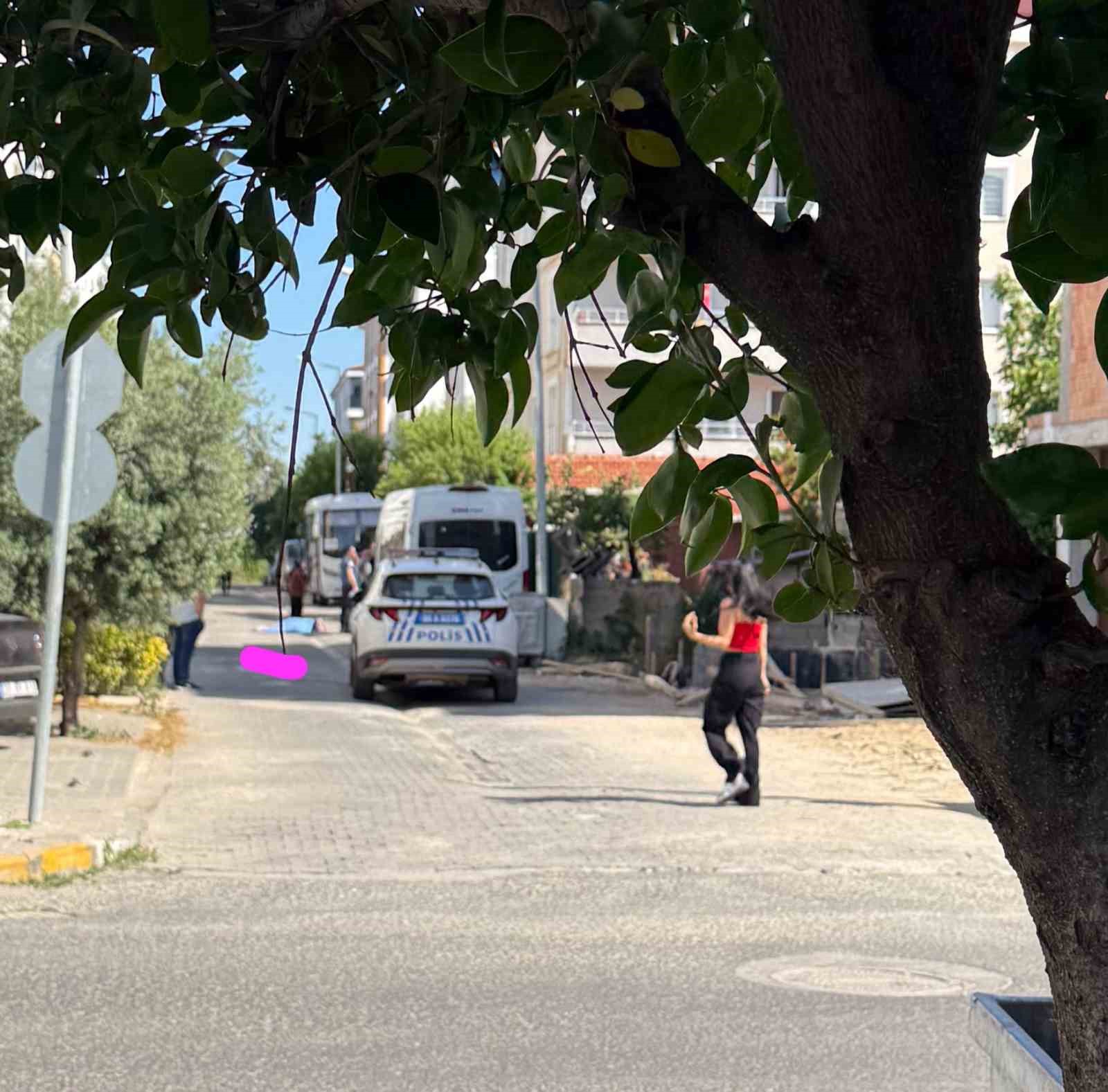 LÜLEBURGAZ’DA SERVİS ARACININ ÇARPTIĞI KADIN HAYATINI KAYBETTİ