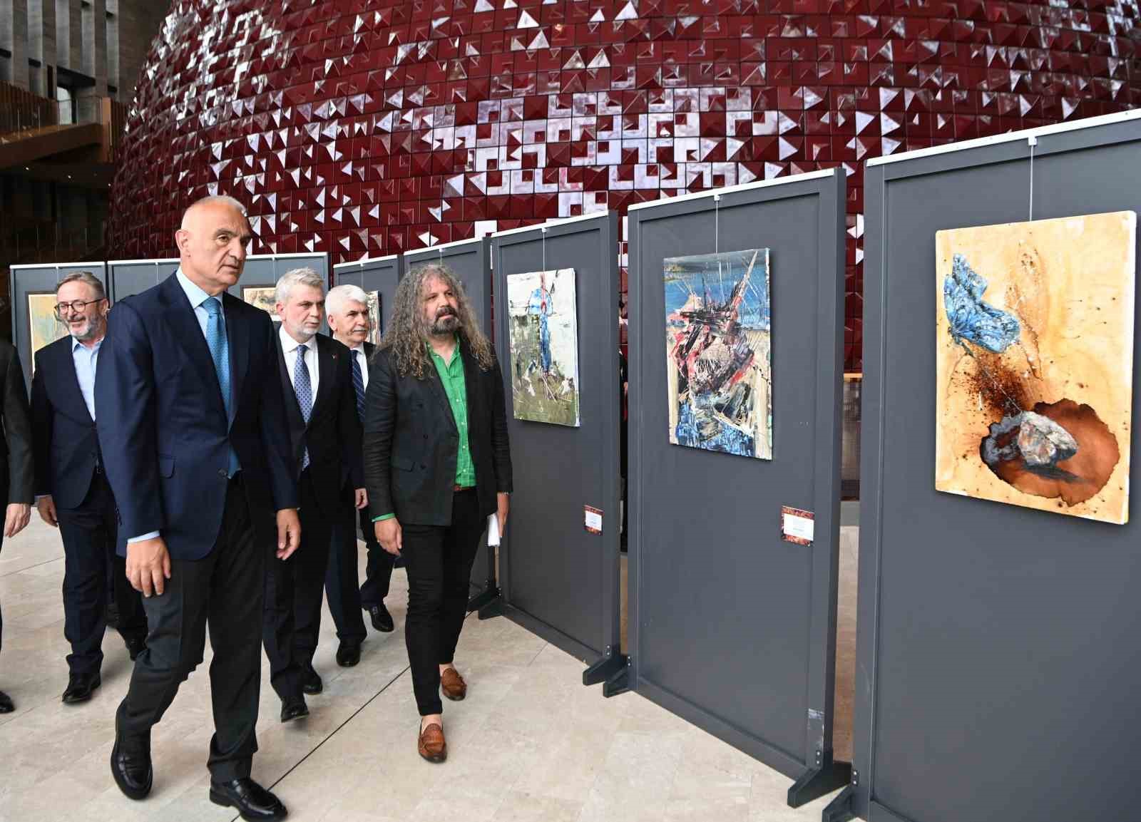 BAŞKAN GÖRGEL: "UNESCO DÜNYA EDEBİYAT ŞEHRİ ÜNVANINI HAK ETMİŞ OLMAK, BİZİM AÇIMIZDAN YENİ BİR DURAK"