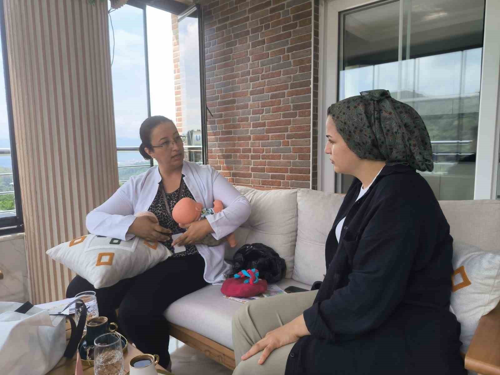 HATAY’DA "HER GEBEYE BİR EBE" UYGULAMASI KAPSAMINDA EV ZİYARETLERİ SÜRÜYOR