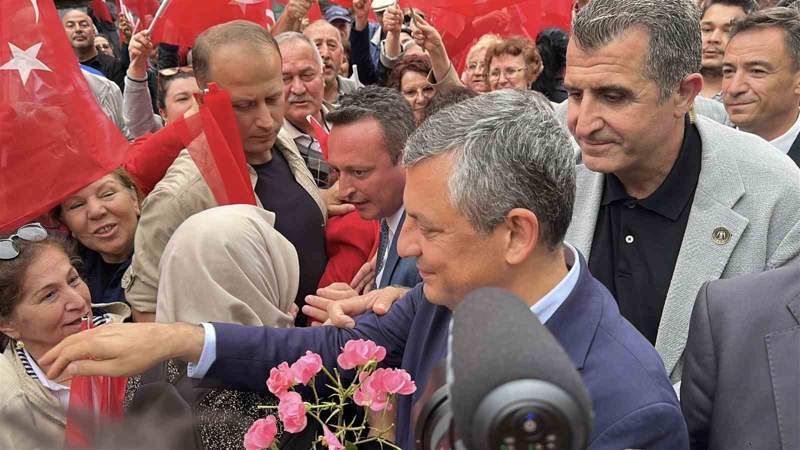 (DÜZELTME) CHP GRUP BAŞKANI ÖZGÜR ÖZEL BURDUR’DA