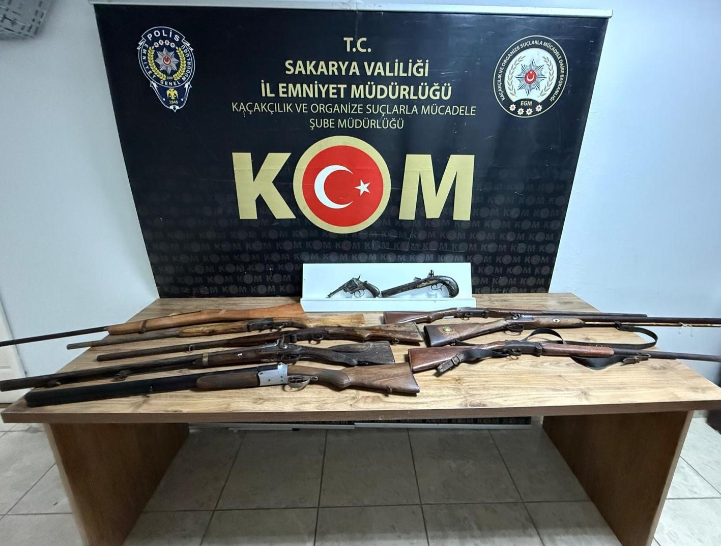 SAKARYA’DA SİLAH KAÇAKÇILIĞI OPERASYONU: 1 GÖZALTI