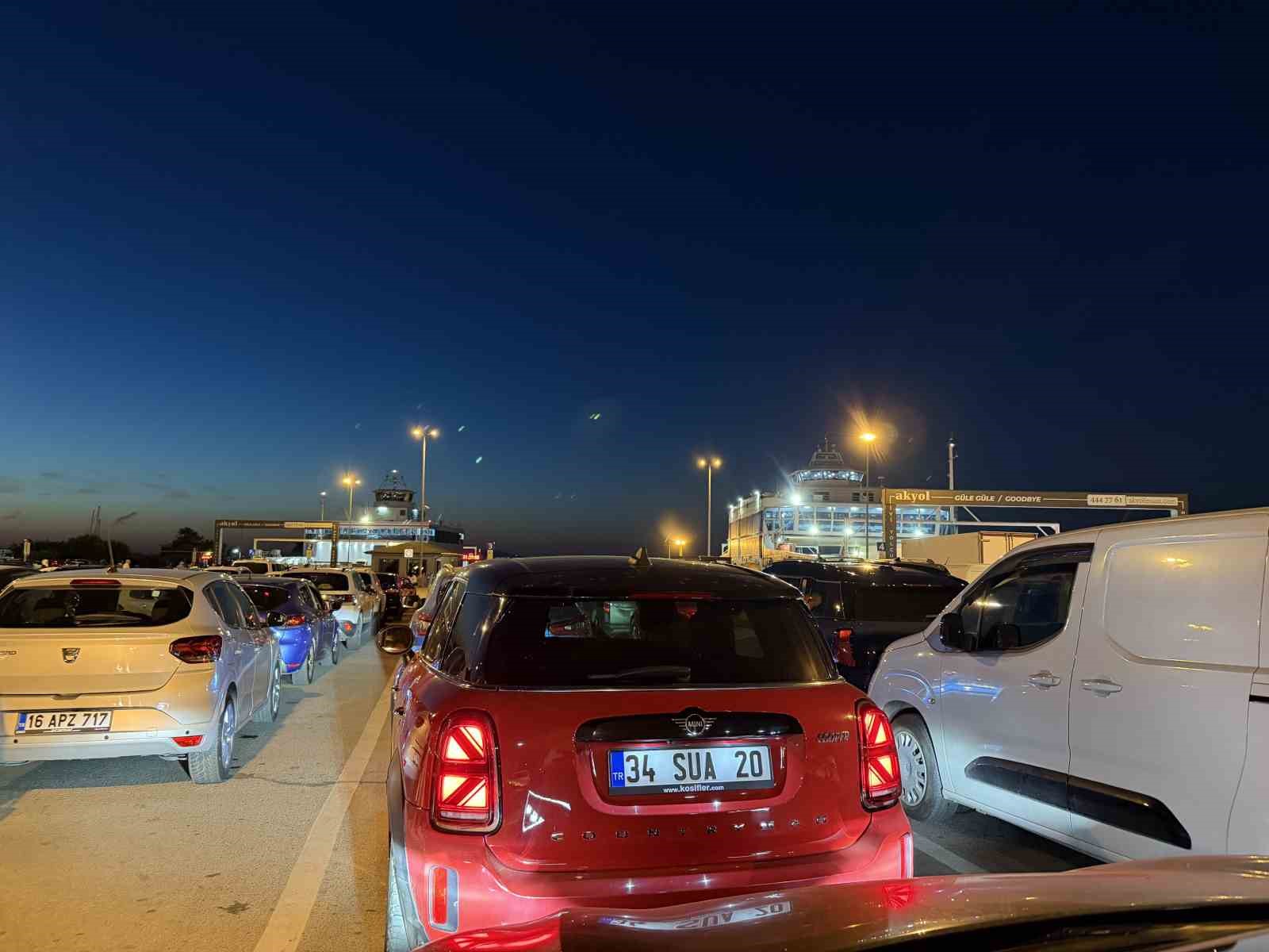İDO’NUN YALOVA-PENDİK SEFERLERİ TEHİRLİ YAPILDI