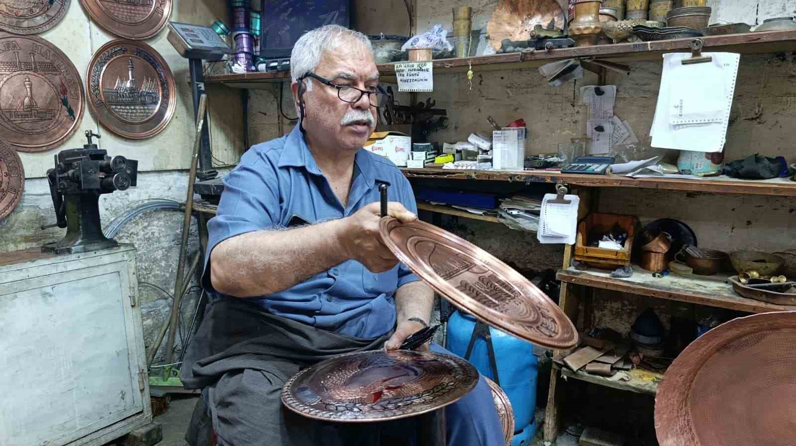 ŞANLIURFA’DA KAYBOLMAYA YÜZ TUTAN BAKIRCILIK MESLEĞİ YENİDEN CANLANDI