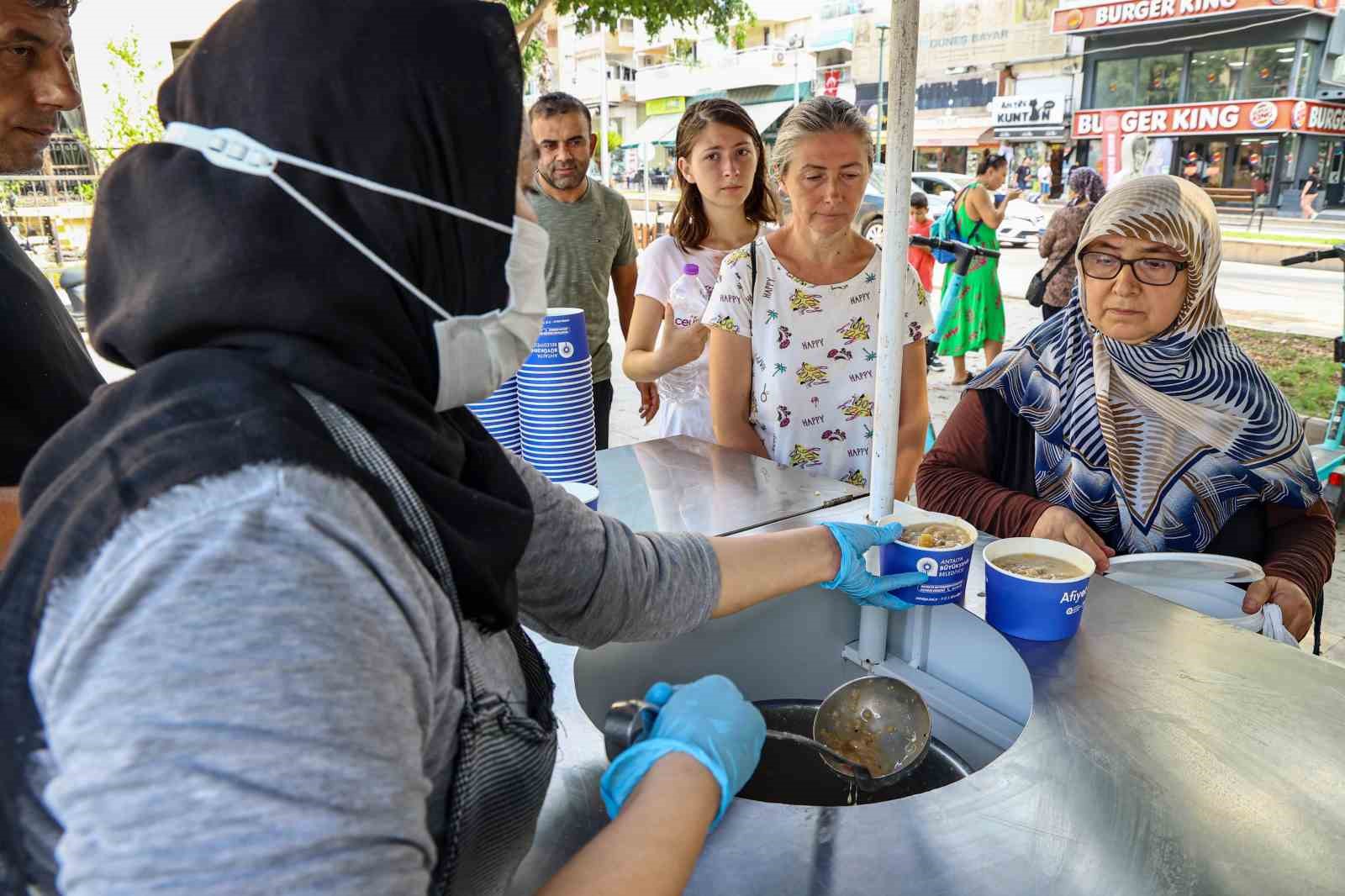 ANTALYA BÜYÜKŞEHİR BELEDİYESİ’NDEN MUHARREM AYI BOYUNCA AŞURE İKRAMI
